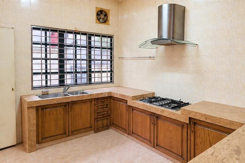 Bungalow House for Sale in Bukit Rahman Putra (Sungai Buloh) - Melinda Goh - Kitchen - PropertyGuru.com.my