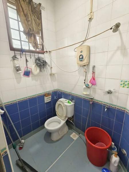 1-storey Terraced House for Sale in Johor Bahru (Johor) - Chuan Hong Kee - Bathroom - PropertyGuru.com.my
