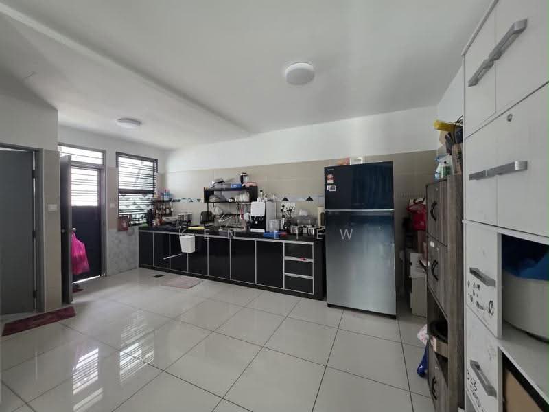 Rumah Teres 2-Tingkat untuk Dijual di Kampung Dato Onn (Johor Bahru) - Ken Liew - Kitchen - PropertyGuru.com.my