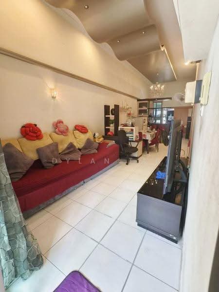 1-storey Terraced House for Sale in Johor Bahru (Johor) - Dylan Tan - Living Room - PropertyGuru.com.my