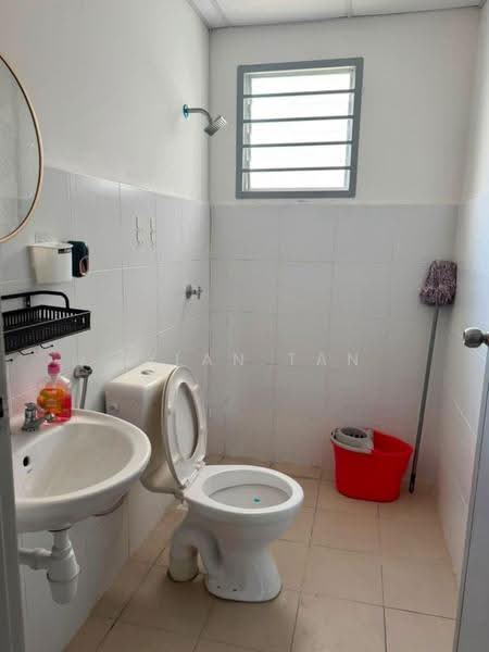 Apartment for Sale at Denai Nusantara Apartment - Dylan Tan - Bathroom - PropertyGuru.com.my