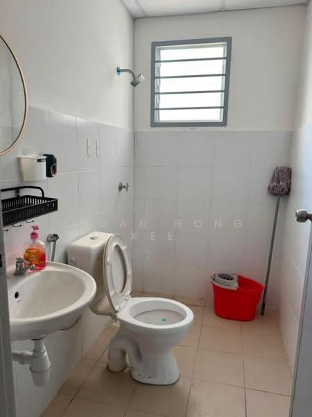 Apartment for Sale at Denai Nusantara Apartment - Chuan Hong Kee - Bathroom - PropertyGuru.com.my