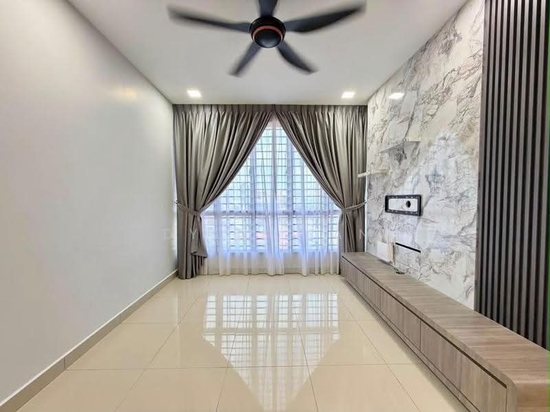 Kediaman Servis untuk Dijual di Veranda Residence - Dylan Tan - Living Room - PropertyGuru.com.my