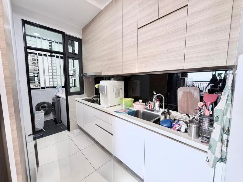 Service Residence for Sale at 8Scape Residence @ Sutera - Dylan Tan - Kitchen - PropertyGuru.com.my
