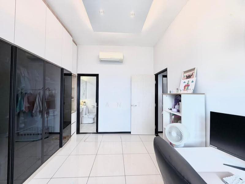 Service Residence for Sale at 8Scape Residence @ Sutera - Dylan Tan - Interior - PropertyGuru.com.my