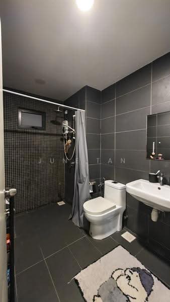Condominium for Rent at Parkhill Residence - June Tan - Bathroom - PropertyGuru.com.my