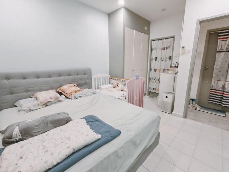 Kediaman Servis untuk Dijual di Nusa Perdana Serviced Apartment - Shawn Chan - Bedroom - PropertyGuru.com.my