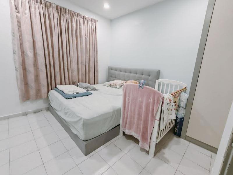 Kediaman Servis untuk Dijual di Nusa Perdana Serviced Apartment - Shawn Chan - Bedroom - PropertyGuru.com.my