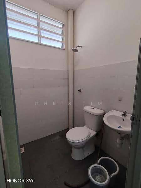 1-storey Terraced House for Sale in Simpang Ampat (Penang) - Chris Lim - Bathroom - PropertyGuru.com.my
