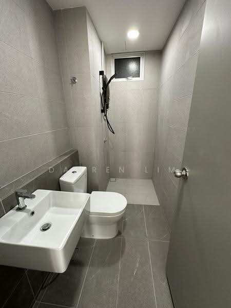 Kondominium untuk Disewa di Sanderling Lakefront - Darren Lim - Bathroom - PropertyGuru.com.my