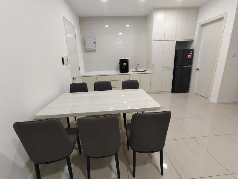 Kondominium untuk Disewa di The Maple Residences - Mico Wong - Dining Room - PropertyGuru.com.my