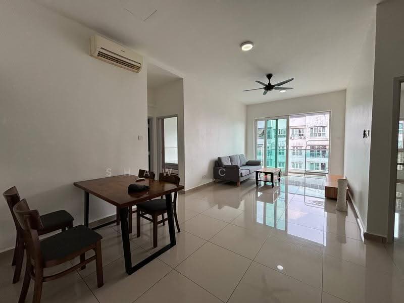 Kondominium untuk Disewa di Royal Strand @ Country Garden Danga Bay - Shawn Chan - Living Room - PropertyGuru.com.my