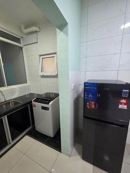Kondominium untuk Disewa di The Holmes 1 - Obama Seah - Kitchen - PropertyGuru.com.my