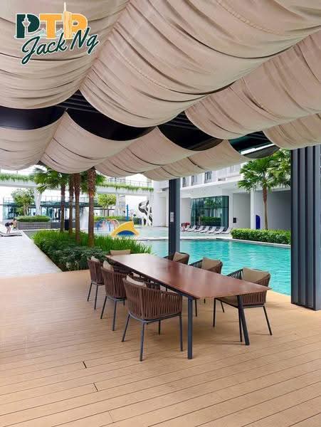 Kondominium untuk Disewa di Vertu Resort - Jack Ng - Pool - PropertyGuru.com.my