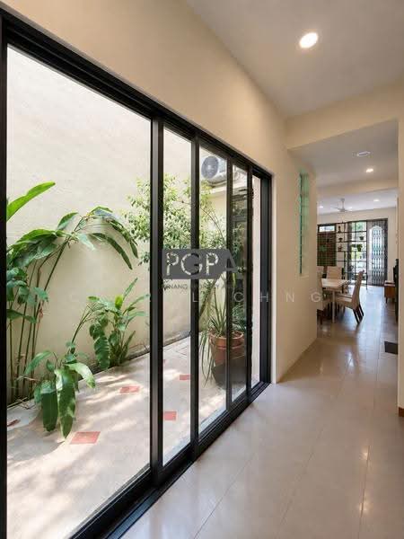 Rumah Teres 2-Tingkat untuk Dijual di George Town (Penang) - Cheryl Chng - Corridor - PropertyGuru.com.my