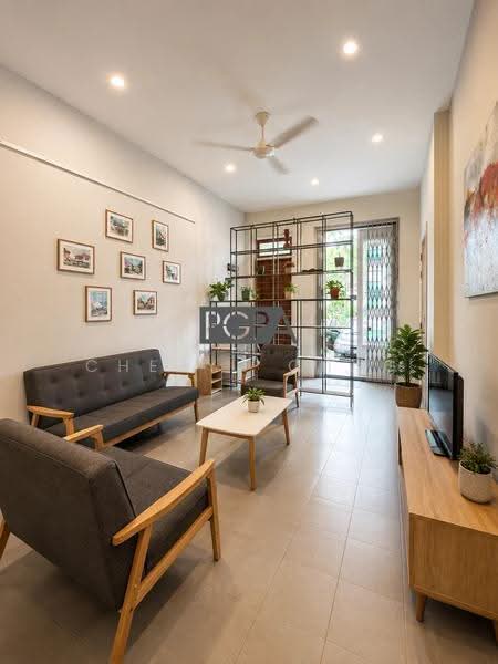 Rumah Teres 2-Tingkat untuk Dijual di George Town (Penang) - Cheryl Chng - Living Room - PropertyGuru.com.my