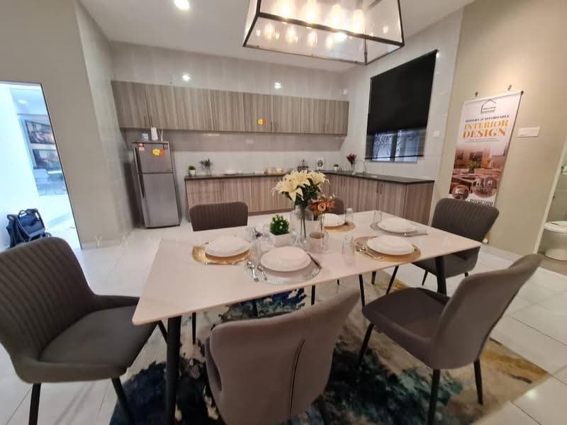 Condominium for Sale at Residensi Adelia 4 - Yantie Qaleesya - Dining Room - PropertyGuru.com.my
