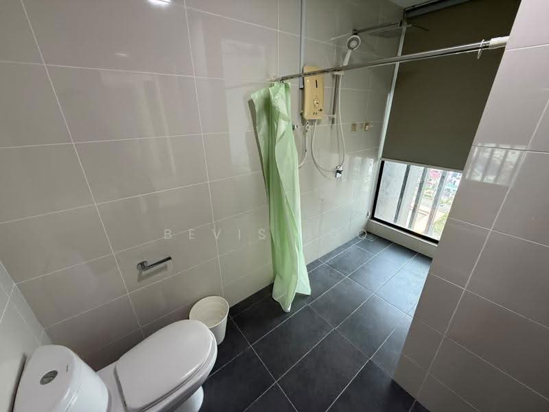 Service Residence for Rent at Southkey Mosaic - Bevis Hoo - Bathroom - PropertyGuru.com.my