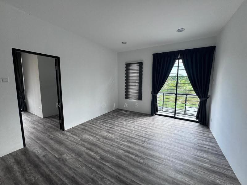 Rumah Berkembar untuk Dijual di Stapok (Kuching) - Nicholas Tan - PropertyGuru.com.my