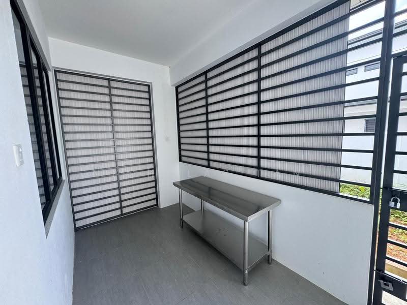 Rumah Berkembar untuk Dijual di Stapok (Kuching) - Nicholas Tan - PropertyGuru.com.my