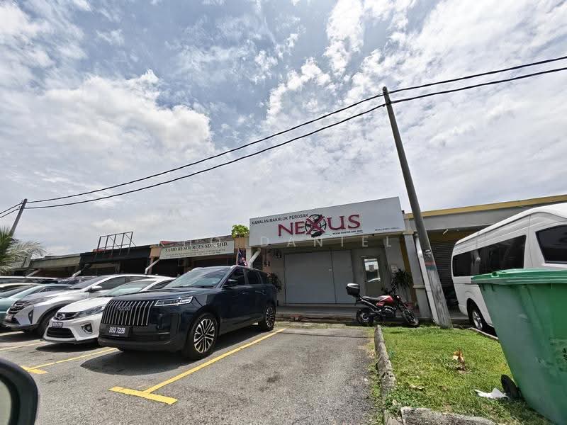 Shop / Office for Sale in Bandar Saujana Putra (Tanjong Duabelas) - Kho Daniel - Exterior - PropertyGuru.com.my