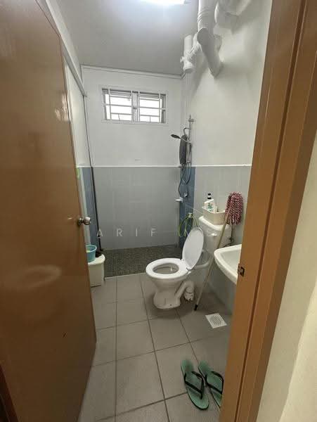 Pangsapuri untuk Disewa di Indah Court Apartment - Arif MS - Bathroom - PropertyGuru.com.my