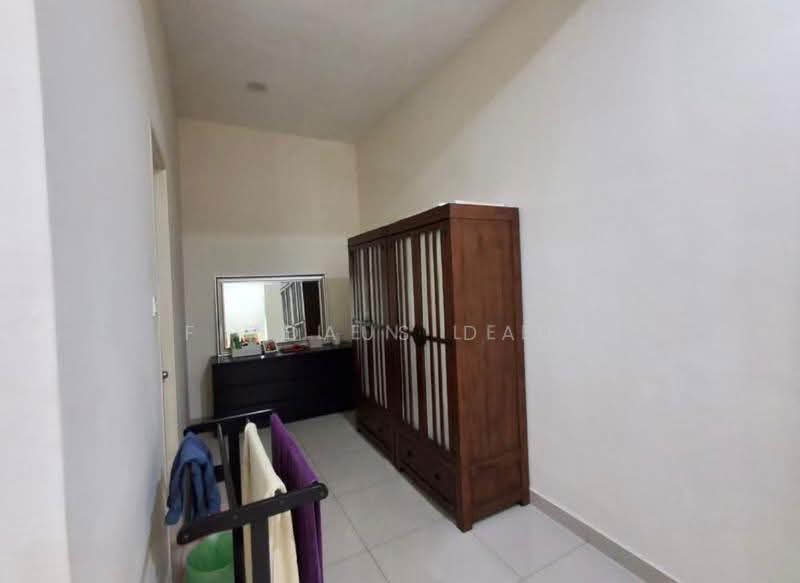 Rumah Berkembar untuk Dijual di Taman Kluang Indah (Kluang) - Firdaus Dauz - Interior - PropertyGuru.com.my