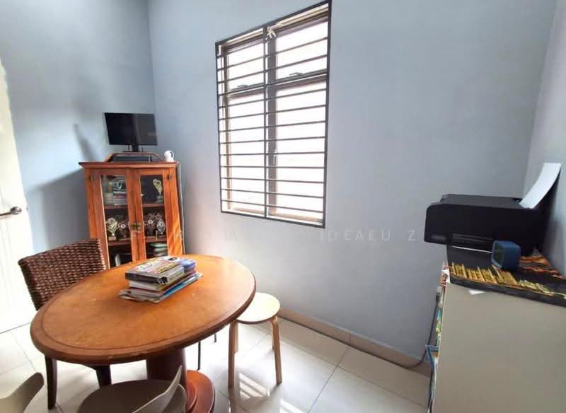 Rumah Berkembar untuk Dijual di Taman Kluang Indah (Kluang) - Firdaus Dauz - Study - PropertyGuru.com.my
