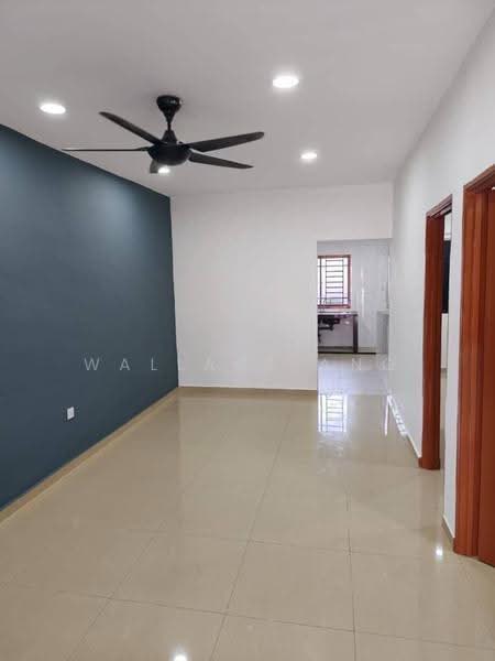 Rumah Teres 1-Tingkat untuk Dijual di Taman Ungku Tun Aminah (Skudai) - Wallace Ang - Living Room - PropertyGuru.com.my