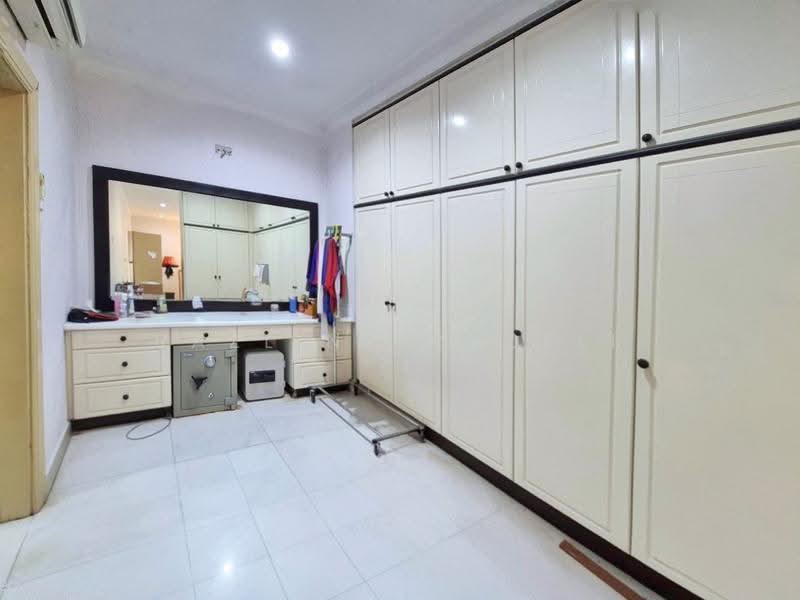 Bungalow House for Sale in Taman Tun Dr Ismail (Kuala Lumpur) - Razlina Razali - Interior - PropertyGuru.com.my