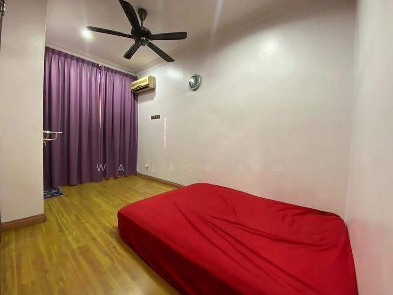 2-storey Terraced House for Sale in Taman Rinting (Masai) - Wallace Ang - Bedroom - PropertyGuru.com.my