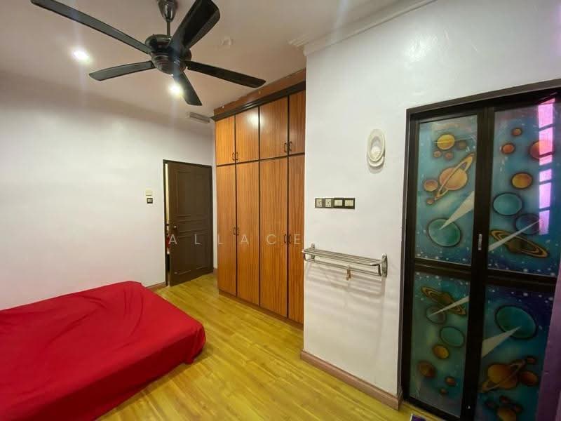 2-storey Terraced House for Sale in Taman Rinting (Masai) - Wallace Ang - Bedroom - PropertyGuru.com.my