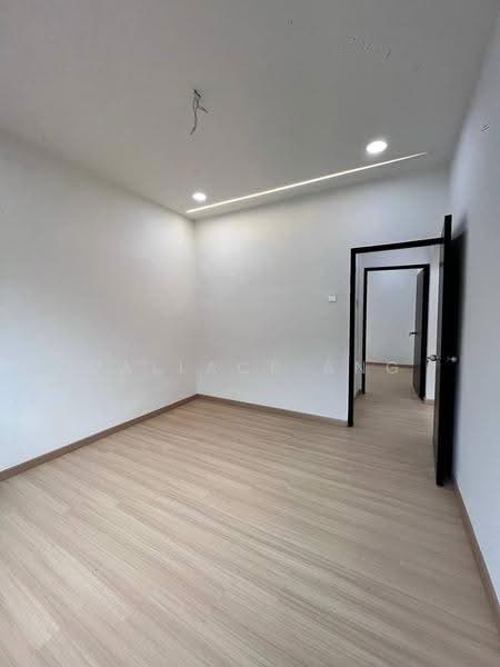 Semi-Detached House for Sale in Taman Sri Skudai (Skudai) - Wallace Ang - Interior - PropertyGuru.com.my