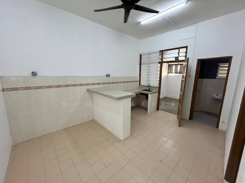 Terraced House for Sale in Seremban (Negeri Sembilan) - Mohd Rafiee - Kitchen - PropertyGuru.com.my