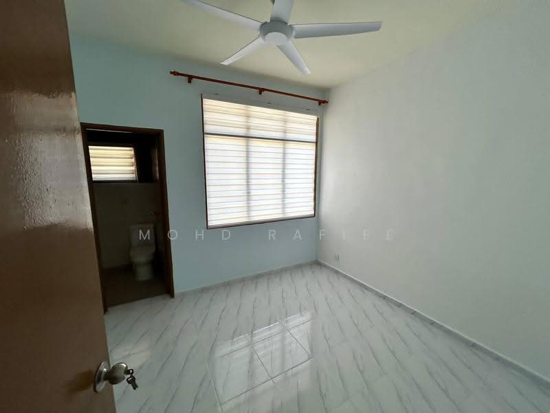 Terraced House for Sale in Seremban (Negeri Sembilan) - Mohd Rafiee - Bathroom - PropertyGuru.com.my