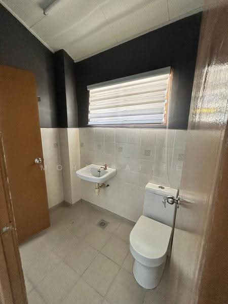 Terraced House for Sale in Seremban (Negeri Sembilan) - Mohd Rafiee - Bathroom - PropertyGuru.com.my