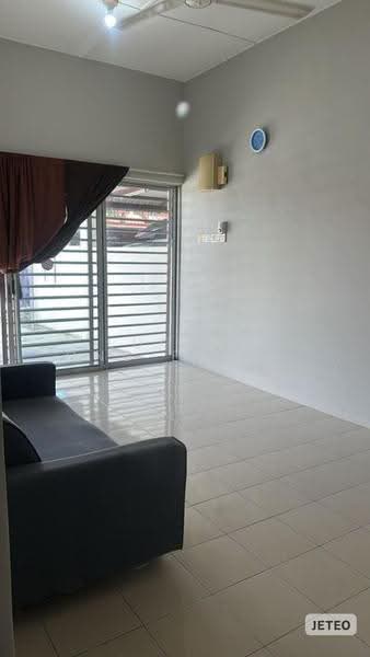 1-storey Terraced House for Sale in Jenjarom (Selangor) - Eugene Ong Eu chieh - Living Room - PropertyGuru.com.my