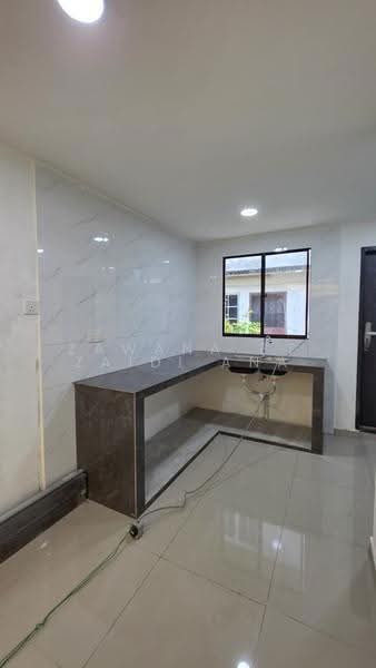 2-storey Terraced House for Sale in Taman Menara Maju (Klang) - Zawana BT Zaidi Ana - Kitchen - PropertyGuru.com.my