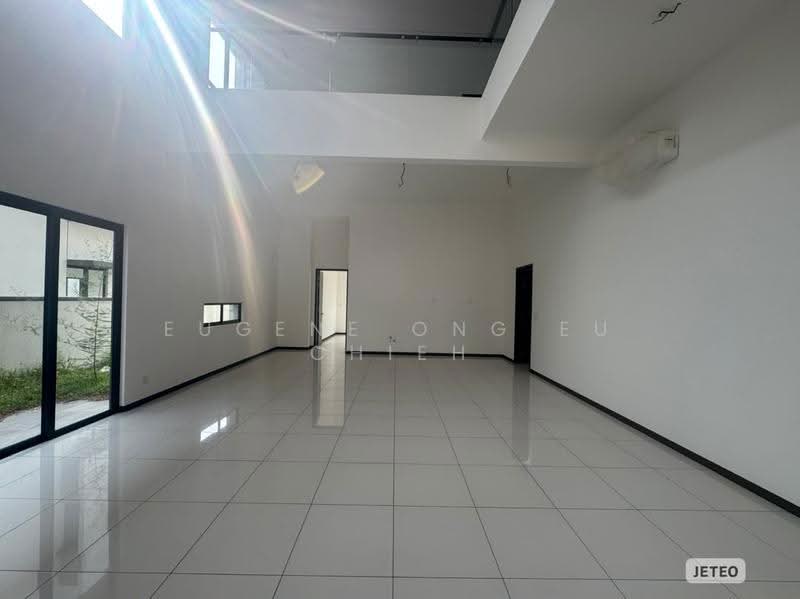 Bungalow House untuk Dijual di Telok Panglima Garang (Selangor) - Eugene Ong Eu chieh - Living Room - PropertyGuru.com.my