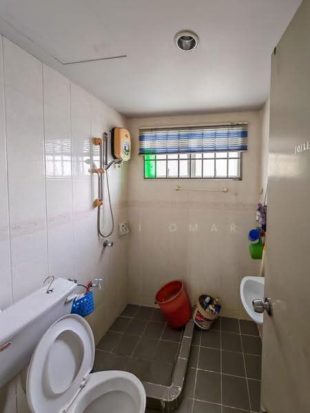 Condominium for Sale at Sri Permata - Fazri Omar - Bathroom - PropertyGuru.com.my