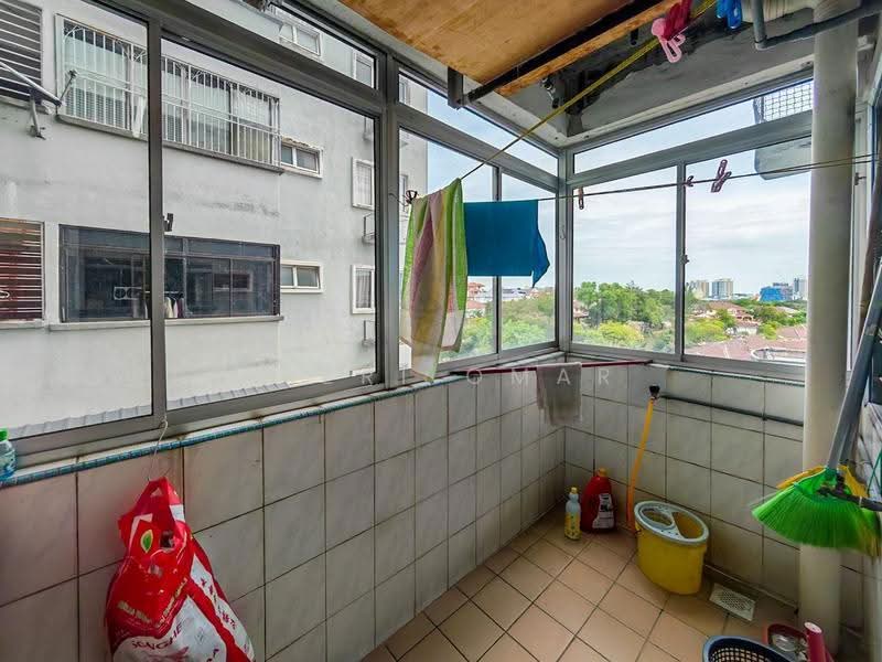 Condominium for Sale at Sri Permata - Fazri Omar - Balcony - PropertyGuru.com.my