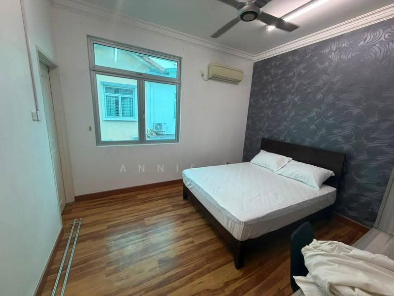 Semi-Detached House for Rent in Taman Gaya (Ulu Tiram) - Annie Tee - PropertyGuru.com.my