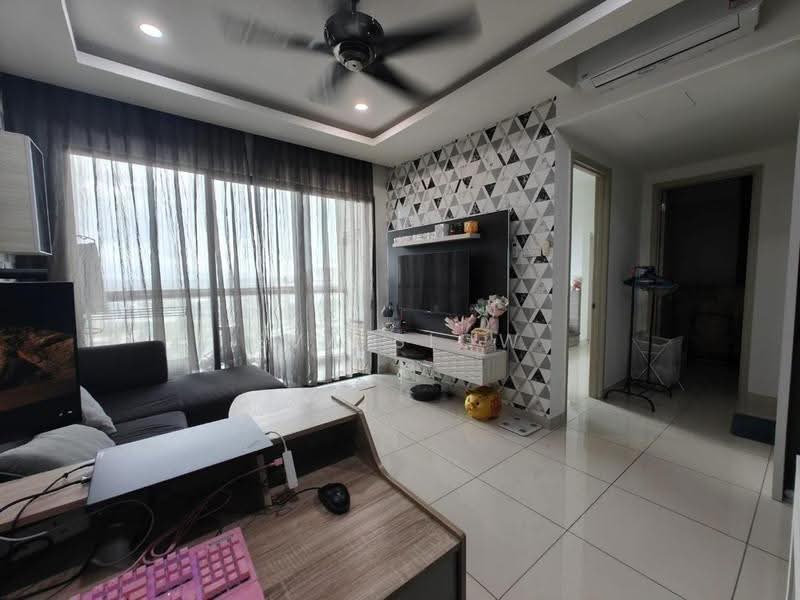 Kondominium untuk Dijual di The Raffles Suites - Eva Siow - Living Room - PropertyGuru.com.my