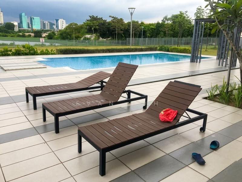 Rumah Teres 2-Tingkat untuk Dijual di Lakeside Residences (Puchong) - Evan Goh - Pool - PropertyGuru.com.my