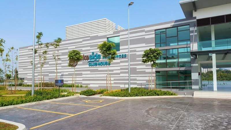 Rumah Teres 2-Tingkat untuk Dijual di Lakeside Residences (Puchong) - Evan Goh - Exterior - PropertyGuru.com.my