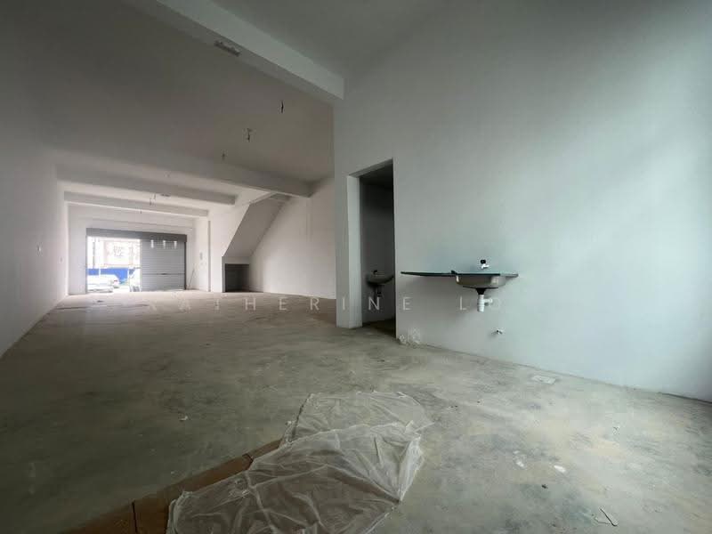 Shop for Rent in Taman Pulai Mutiara (Iskandar Puteri (Nusajaya)) - Katherine Low - Interior - PropertyGuru.com.my