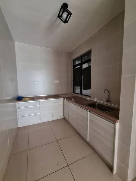 Condominium for Rent at Cyberia Smart Homes - Cecilia Beh - Kitchen - PropertyGuru.com.my