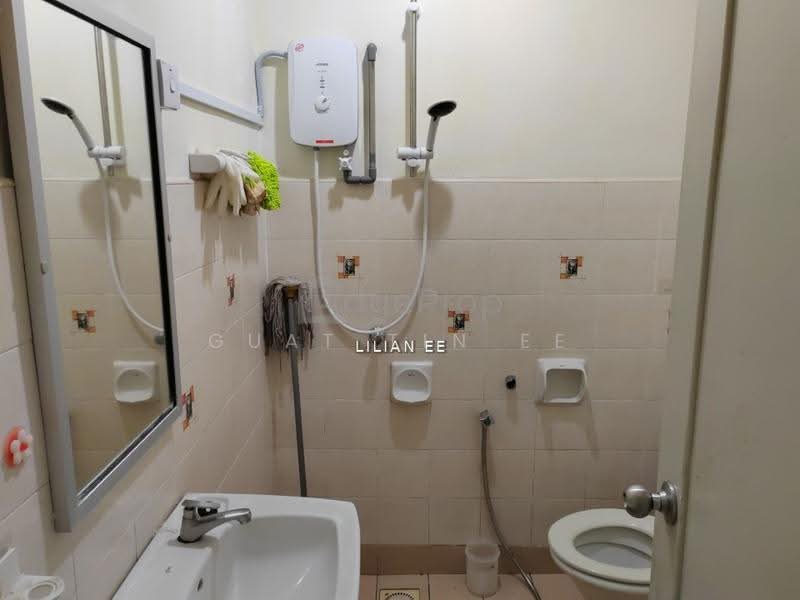 Rumah Teres 2-Tingkat untuk Disewa di Putra Heights (Subang Jaya) - Lilian Ee - Bathroom - PropertyGuru.com.my