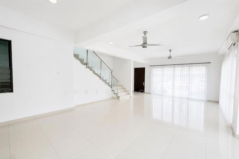 3-storey Terraced House for Sale in Cyberjaya (Selangor) - Jared Wong - Living Room - PropertyGuru.com.my