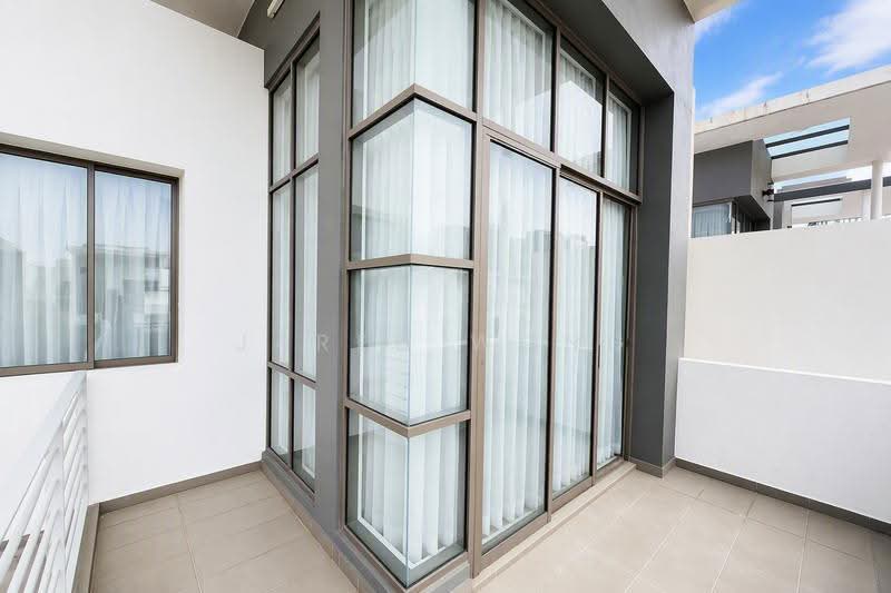 3-storey Terraced House for Sale in Cyberjaya (Selangor) - Jared Wong - Balcony - PropertyGuru.com.my